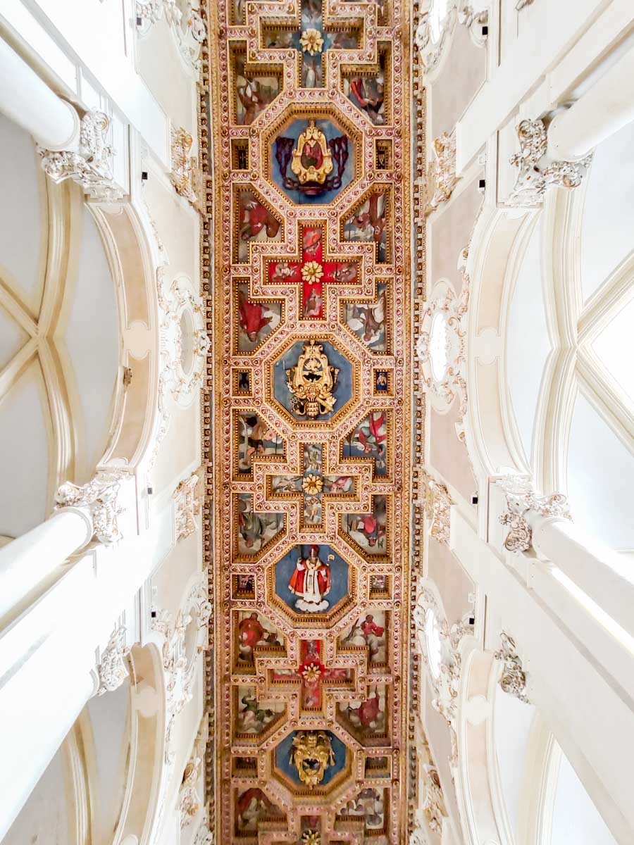 soffitto a cassettoni lignei dipinti della Cattedrale di San Flaviano a Recanati