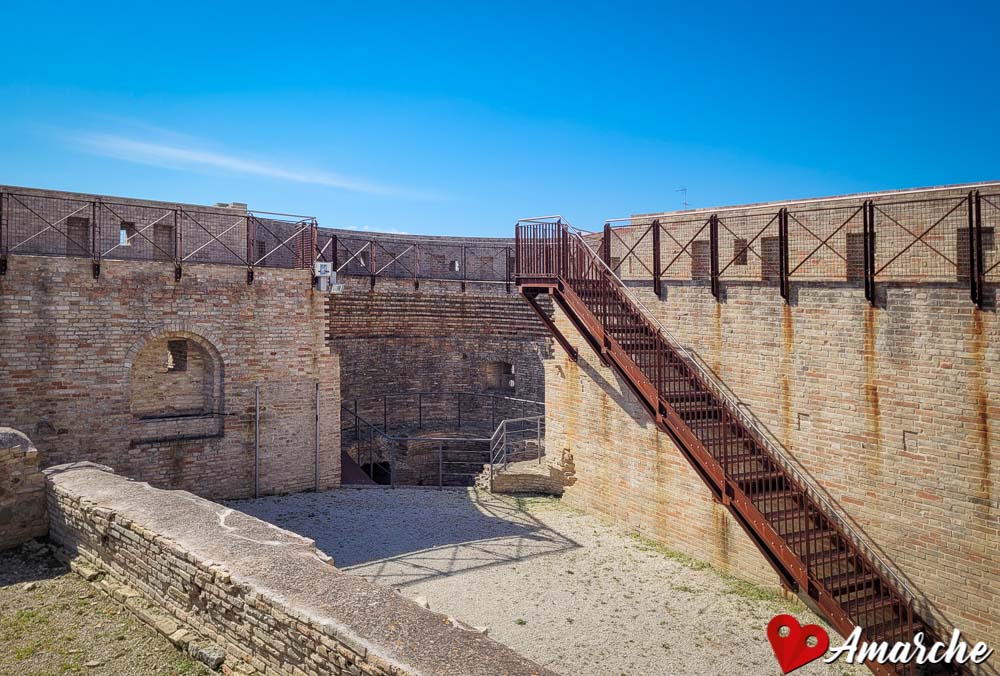 interno Rocca di Urbisaglia